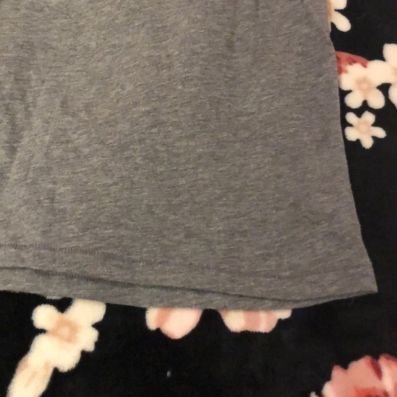 Victoria’s Secret PINK Tee Shirt - Picture 3 of 7